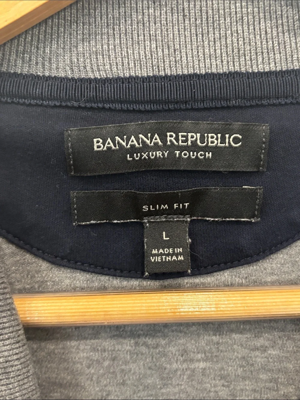 Banana Republic Men’s Luxury Touch Charcoal Gray Polo Shirt Size L